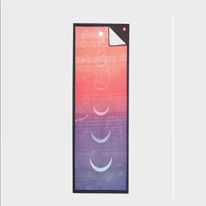 Manduka skidless yoga May towel yogitoes